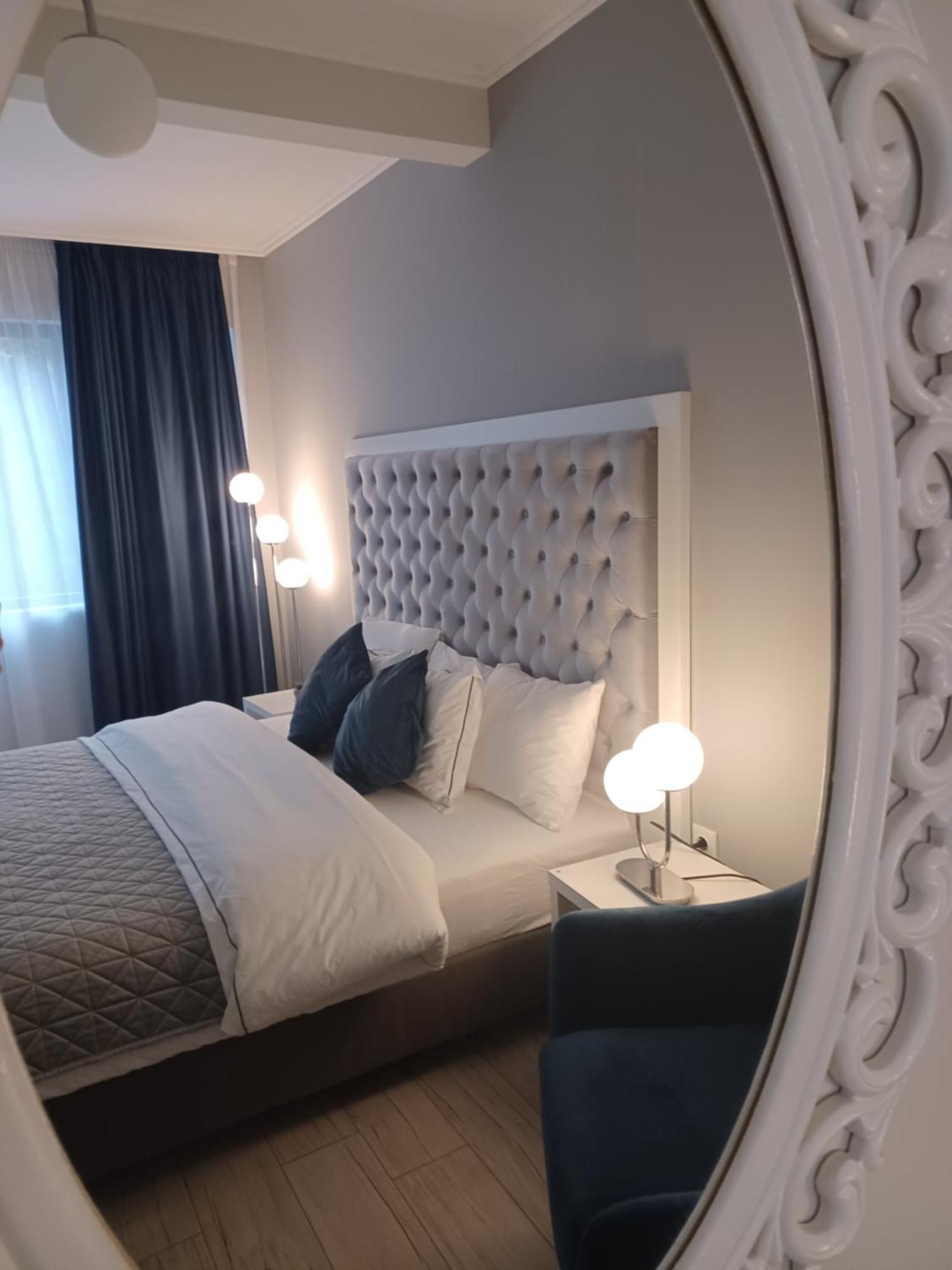 Tara Deluxe Varna